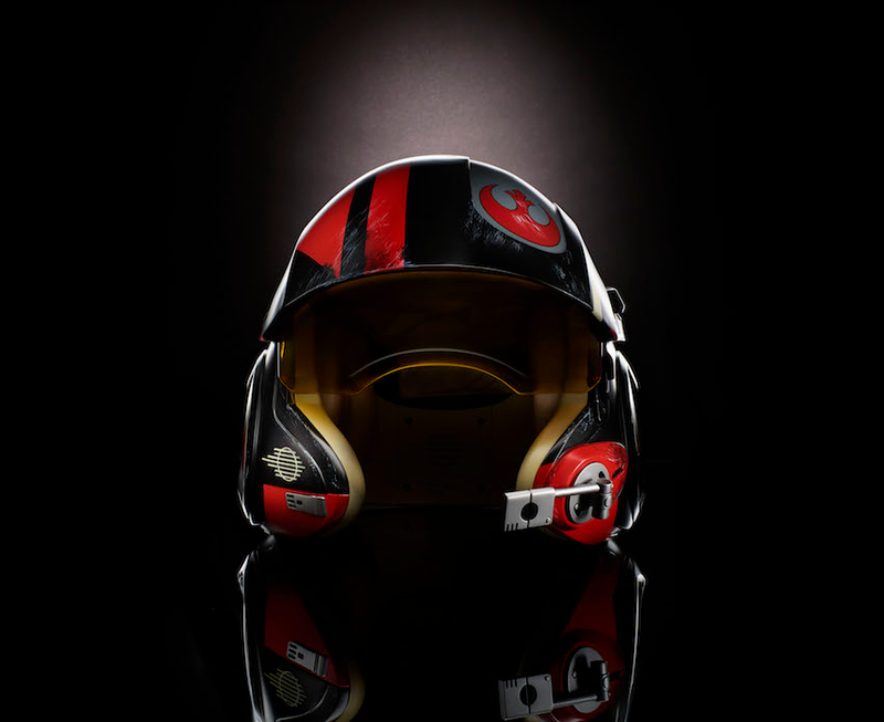 Illustration for article titled This Black Series Poe Dameron Helmet Is Too Small for Adults and It's Super Unfair (UPDATED)